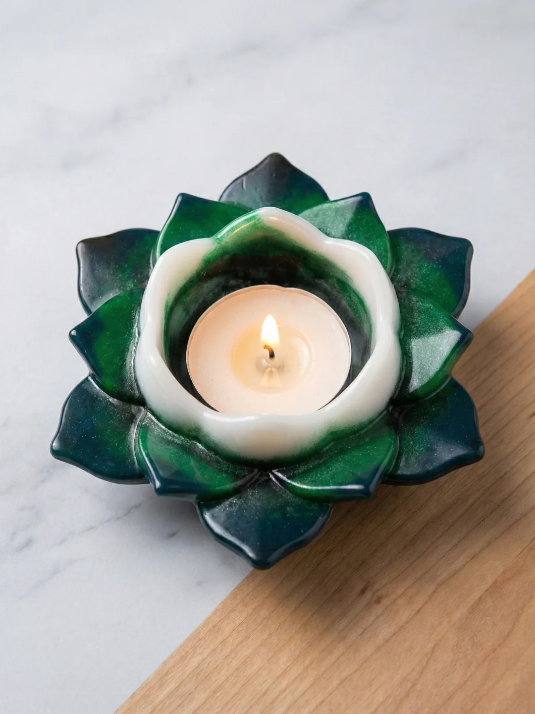 Porta Vela Flor de Luz – Creación en Resina Artesanal